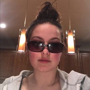 Meet your Posher, Anais